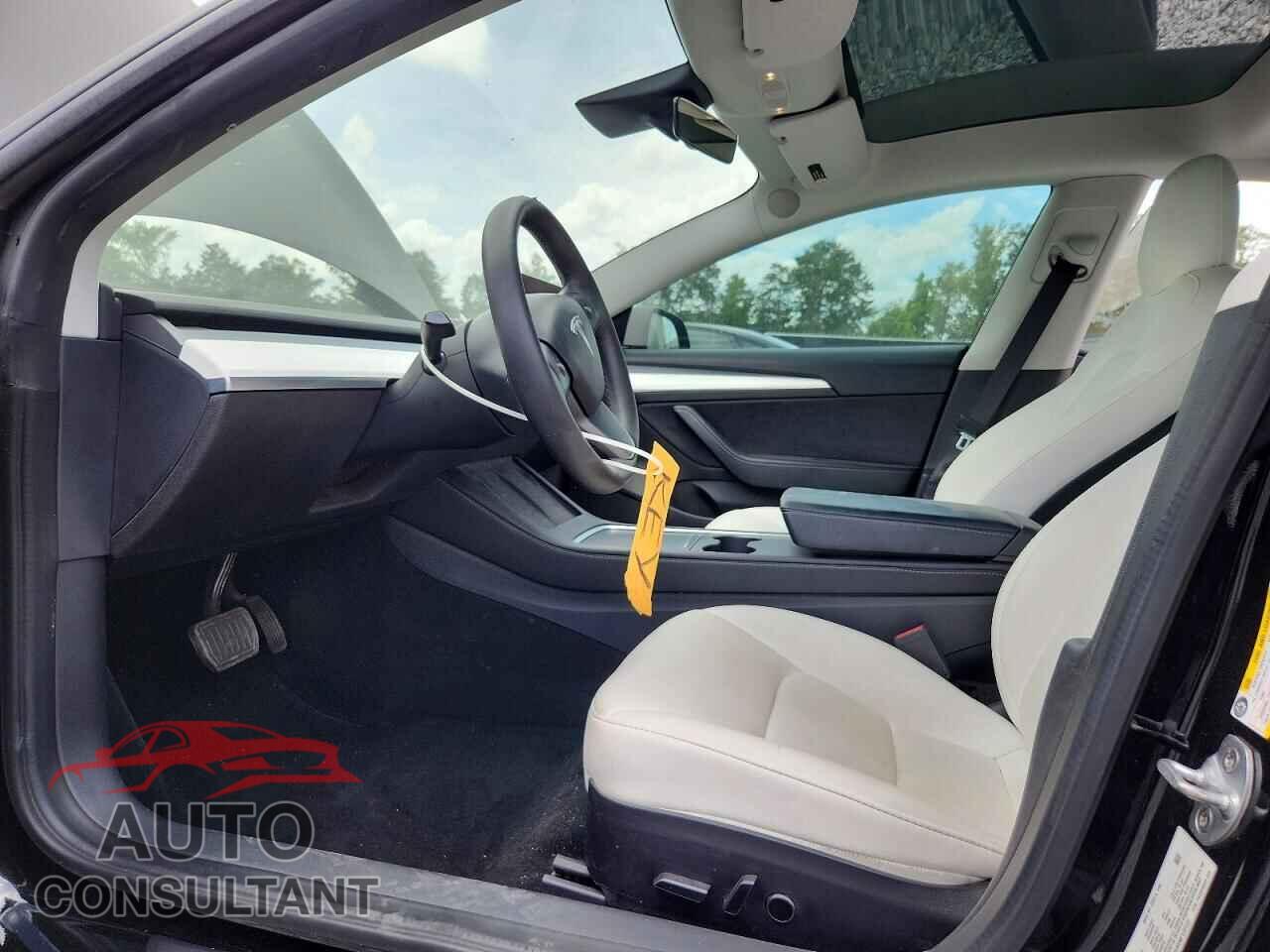 TESLA MODEL 3 2022 - 5YJ3E1EBXNF120122