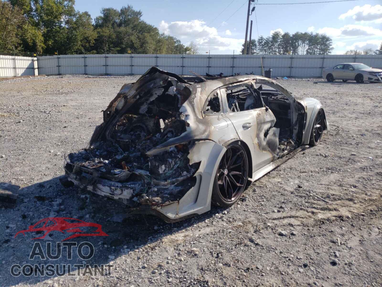 PORSCHE PANAMERA 2019 - WP0CH2A70KL196083