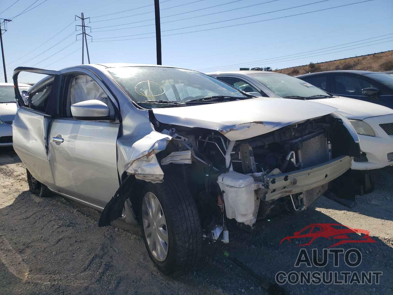 NISSAN VERSA 2019 - 3N1CN7AP3KL866450
