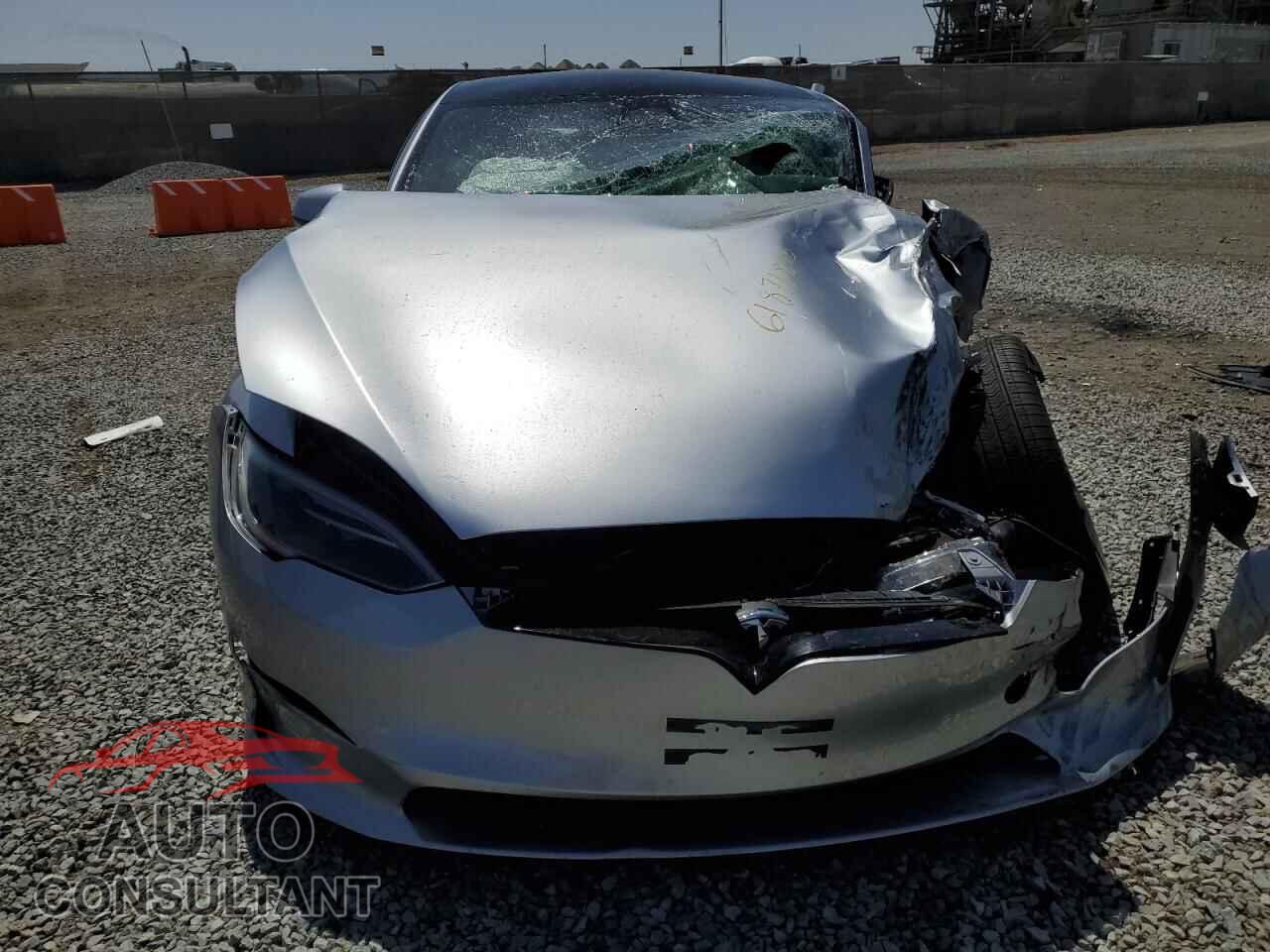 TESLA MODEL S 2025 - 5YJSA1E57SF550669