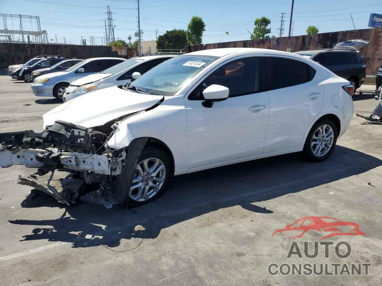 TOYOTA YARIS 2017 - 3MYDLBYV1HY151551