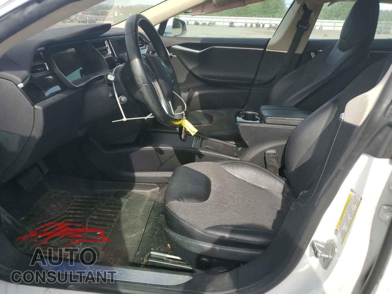 TESLA MODEL S 2016 - 5YJSA1E11GF132483