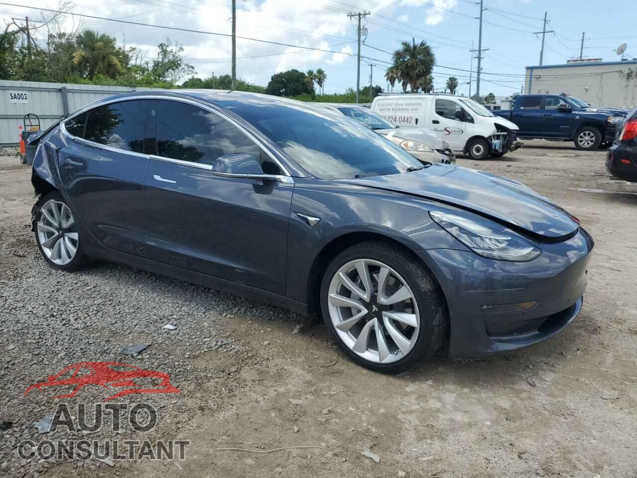 TESLA MODEL 3 2018 - 5YJ3E1EB3JF100403