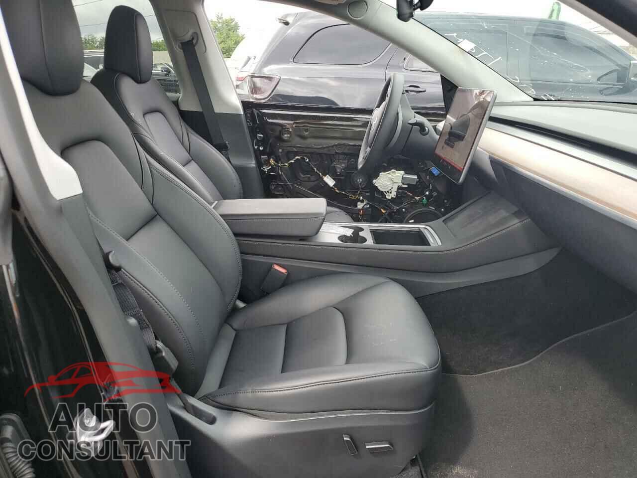 TESLA MODEL Y 2023 - 7SAYGDEE3PF874920