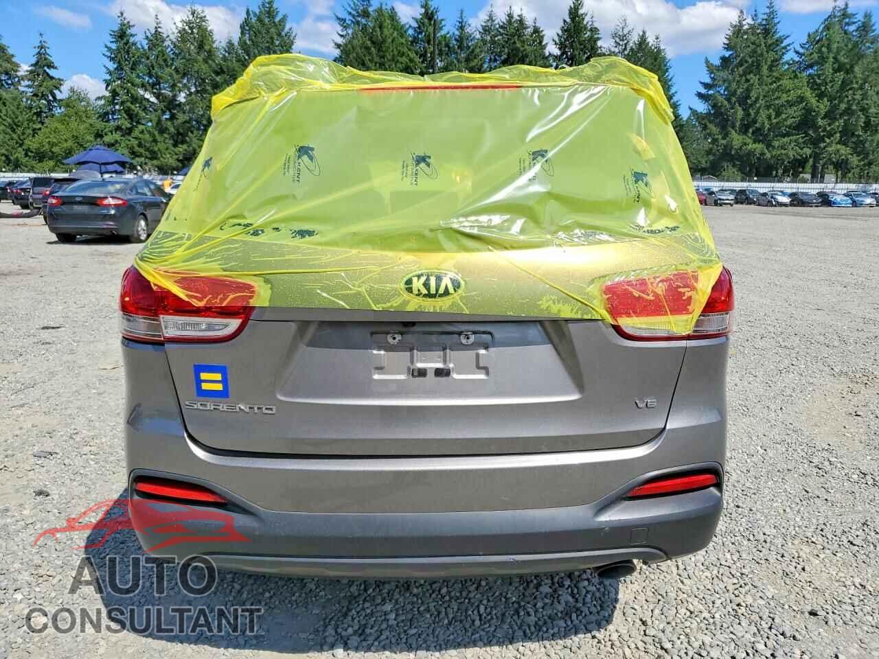 KIA SORENTO 2017 - 5XYPGDA52HG209080