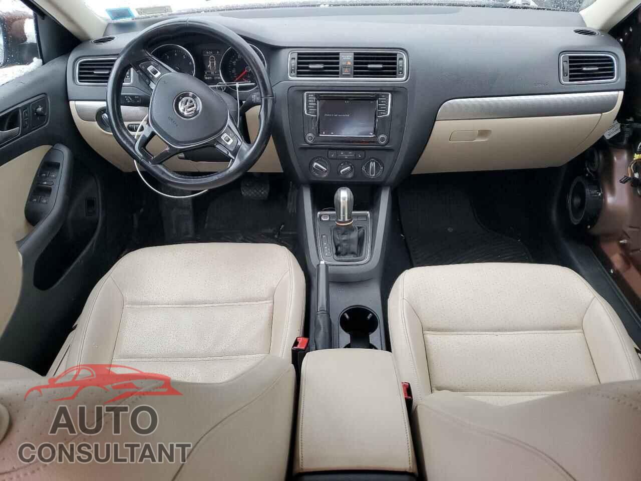 VOLKSWAGEN JETTA 2017 - 3VWDB7AJ2HM202162