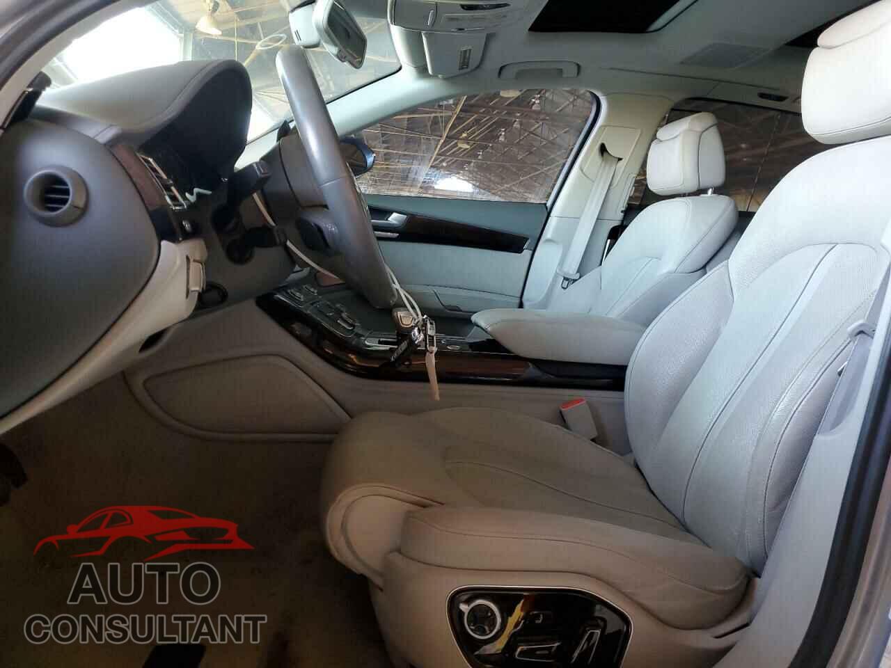 AUDI A8 2012 - WAURVAFD0CN028037