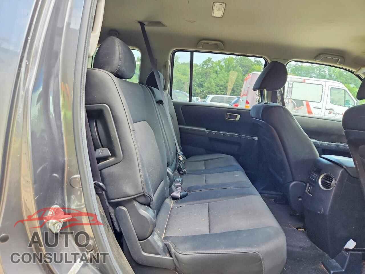 HONDA PILOT 2011 - 5FNYF4H25BB085758