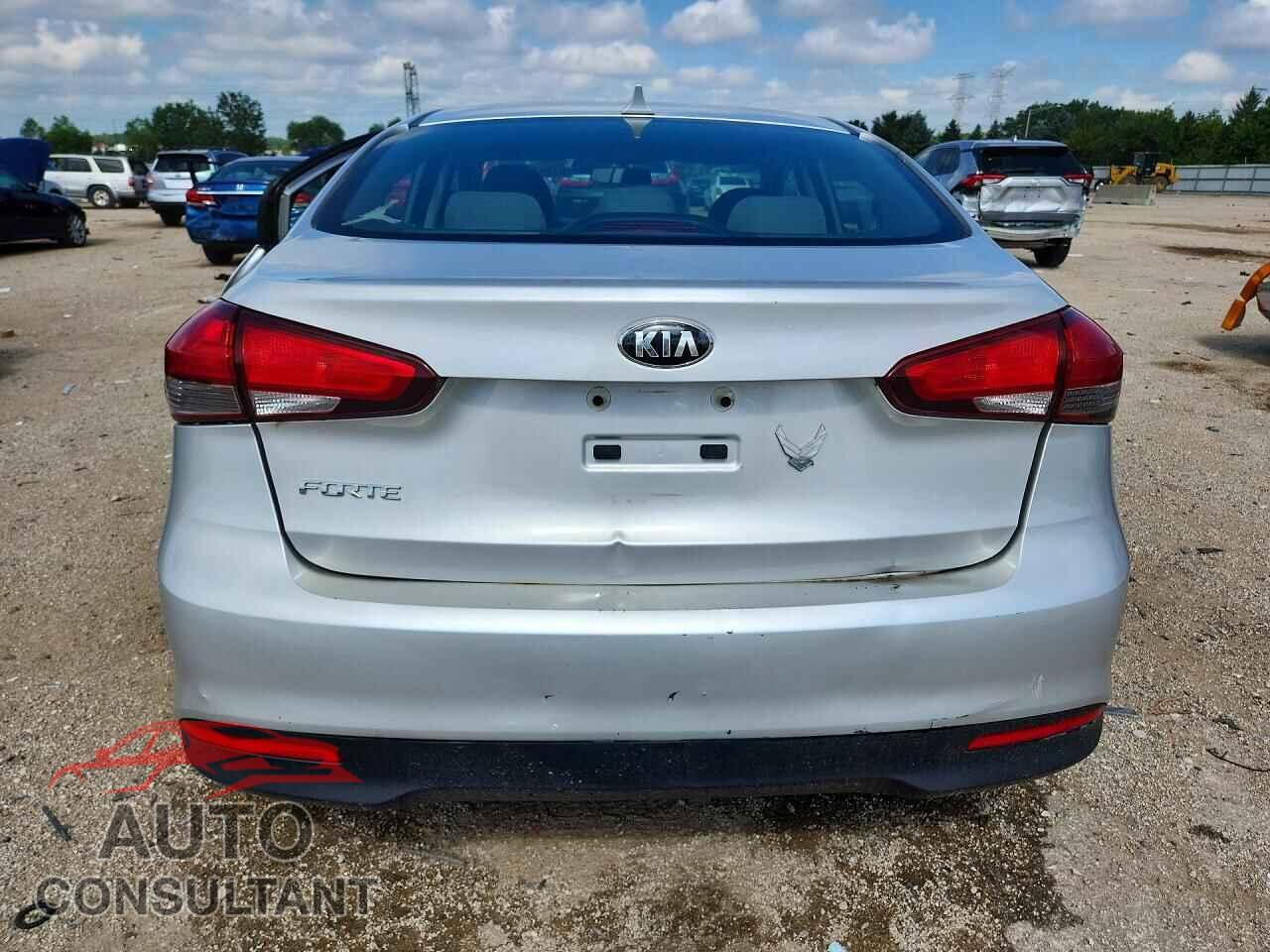 KIA FORTE 2017 - 3KPFK4A70HE160079
