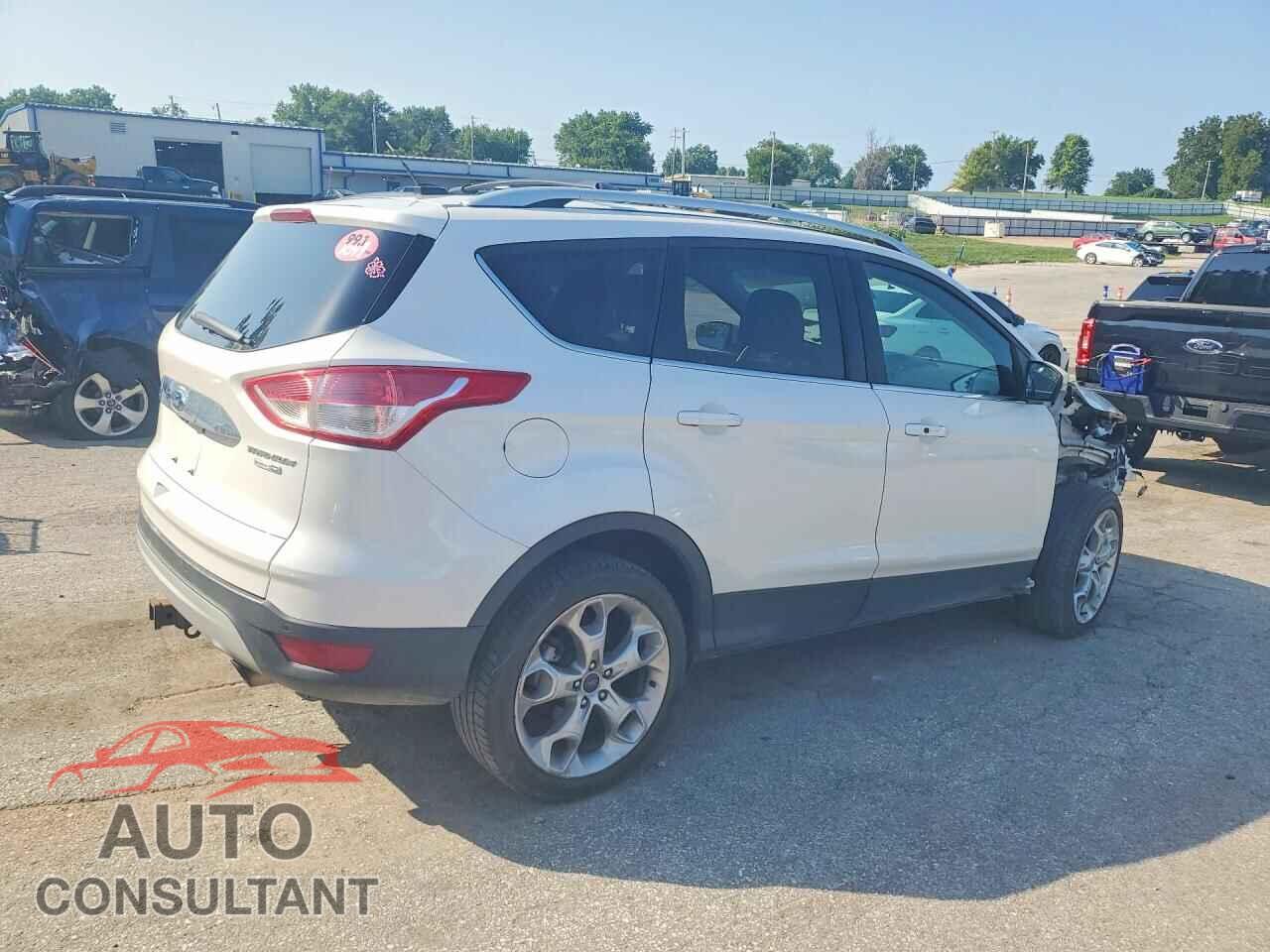 FORD ESCAPE 2015 - 1FMCU9J91FUB72330