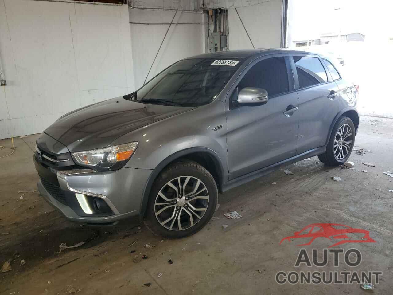 MITSUBISHI OUTLANDER 2018 - JA4AR3AW0JU013012