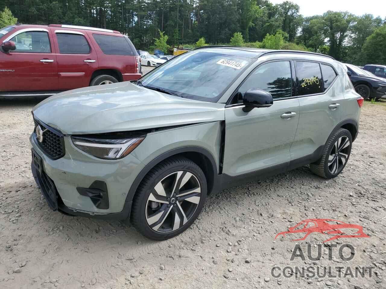 VOLVO XC40 PLUS 2023 - YV4L12UW6P2050773