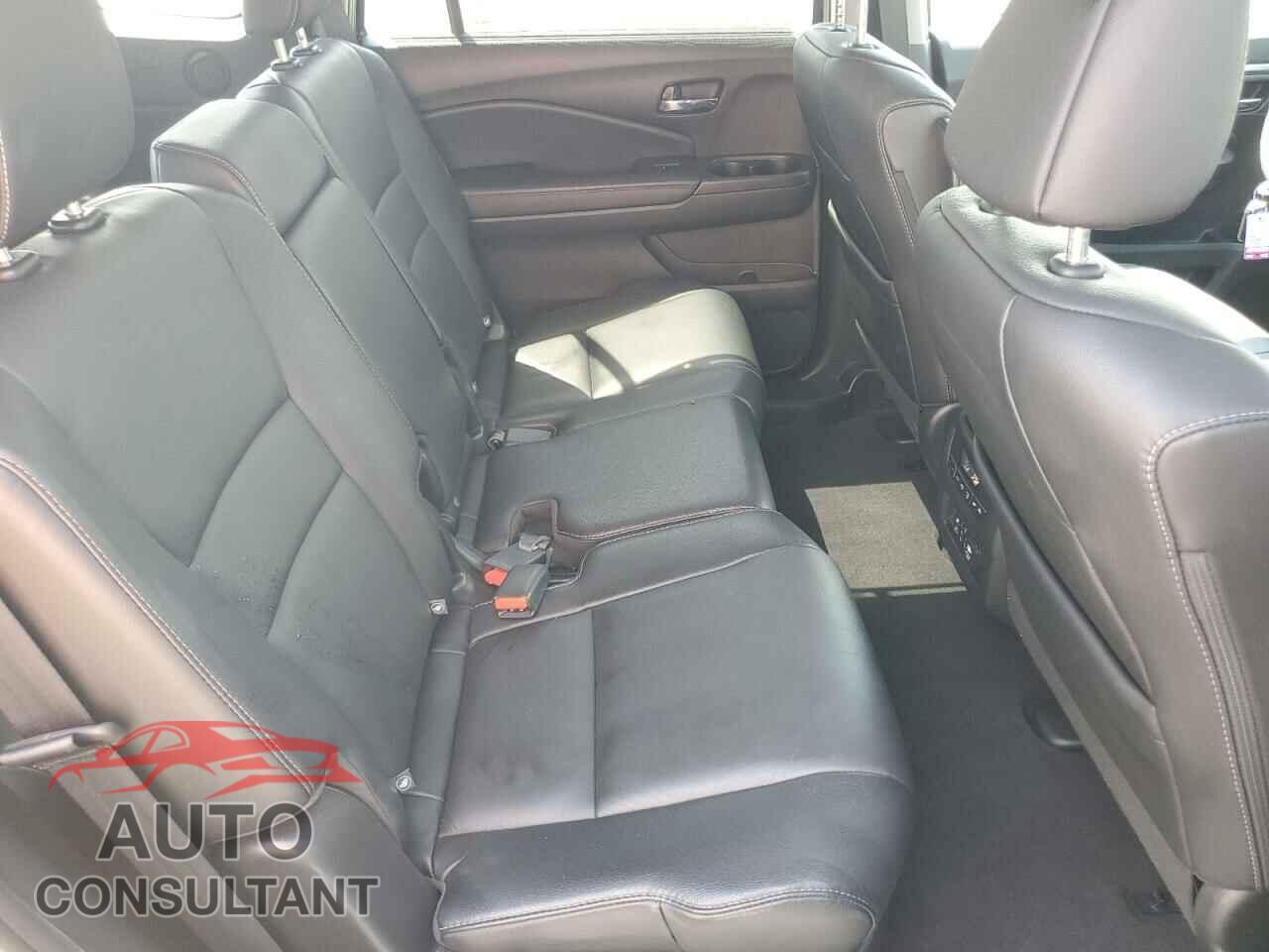 HONDA PILOT 2016 - 5FNYF5H80GB048330