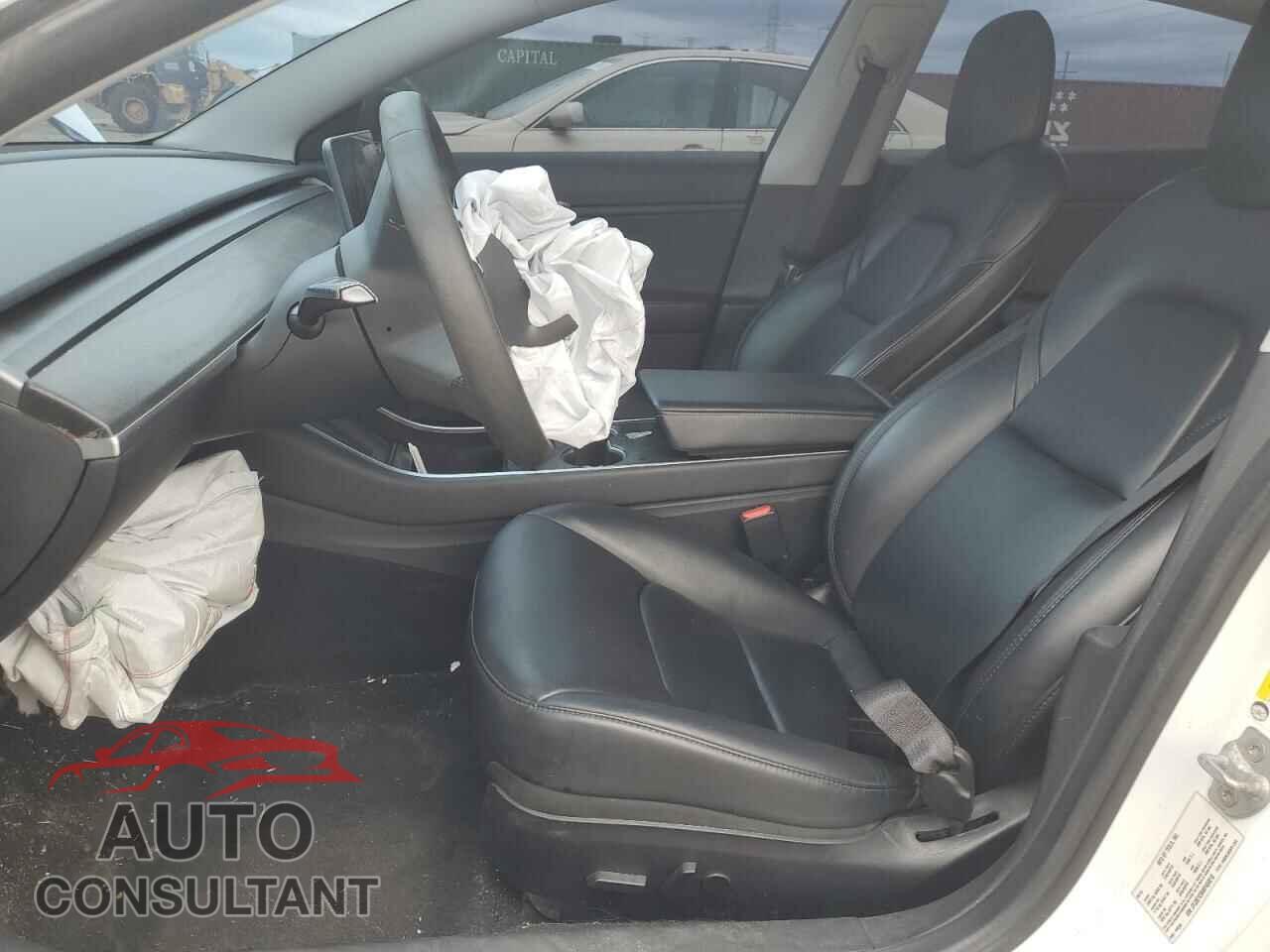 TESLA MODEL 3 2019 - 5YJ3E1EB4KF469210