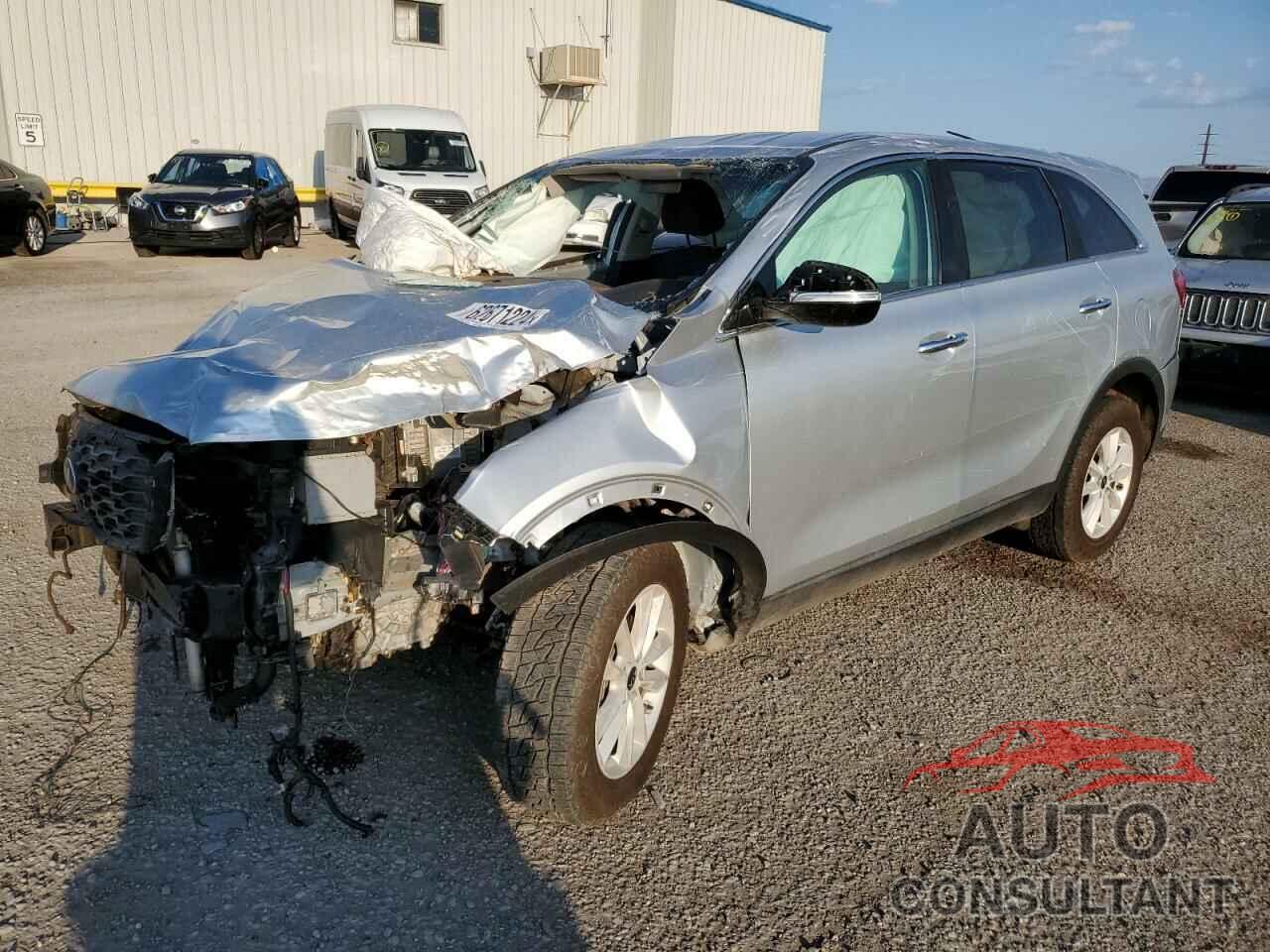 KIA SORENTO 2019 - 5XYPG4A38KG583067