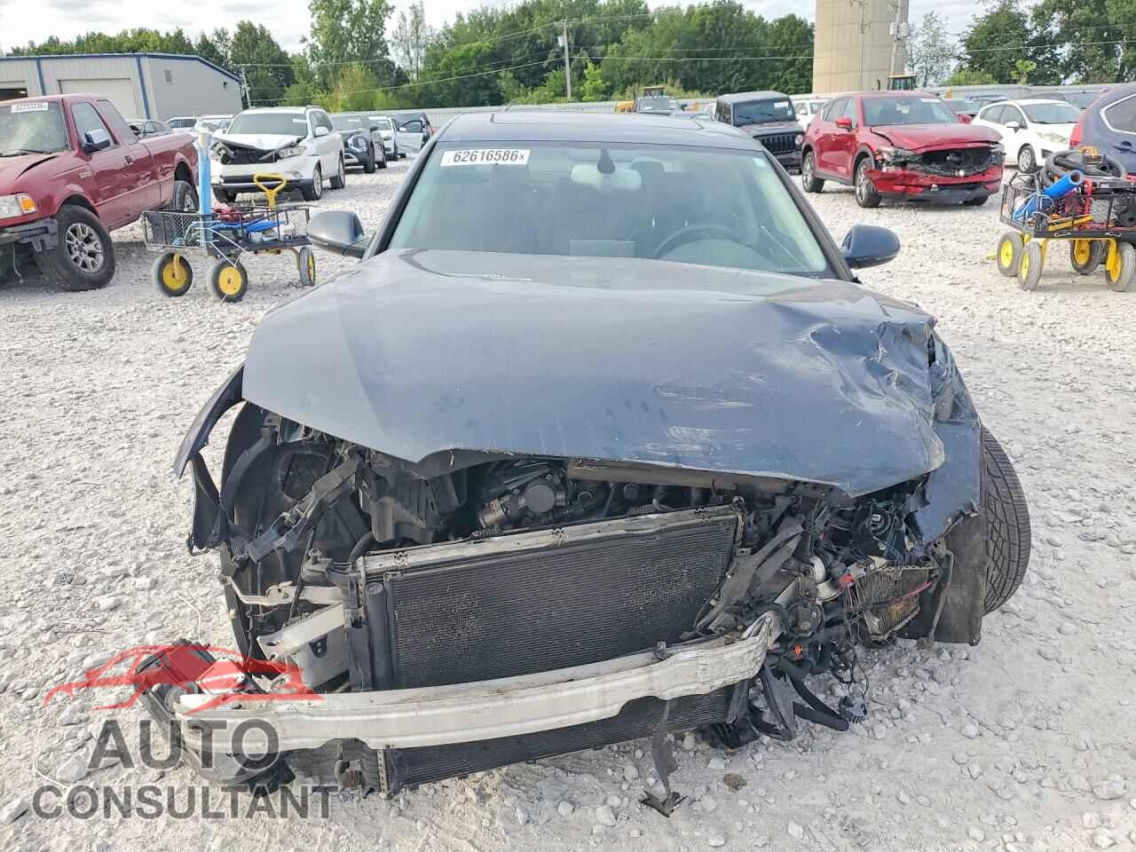 AUDI A6 2013 - WAUGGBFC3DN136992