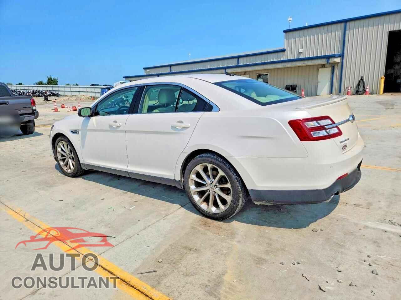 FORD TAURUS 2013 - 1FAHP2F83DG104895