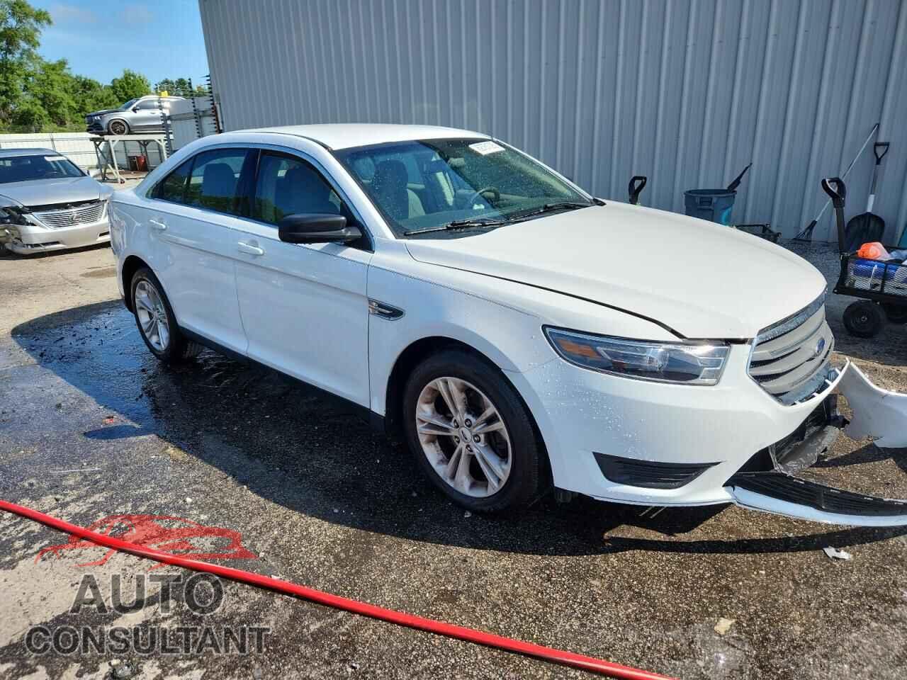 FORD TAURUS 2017 - 1FAHP2D88HG112211