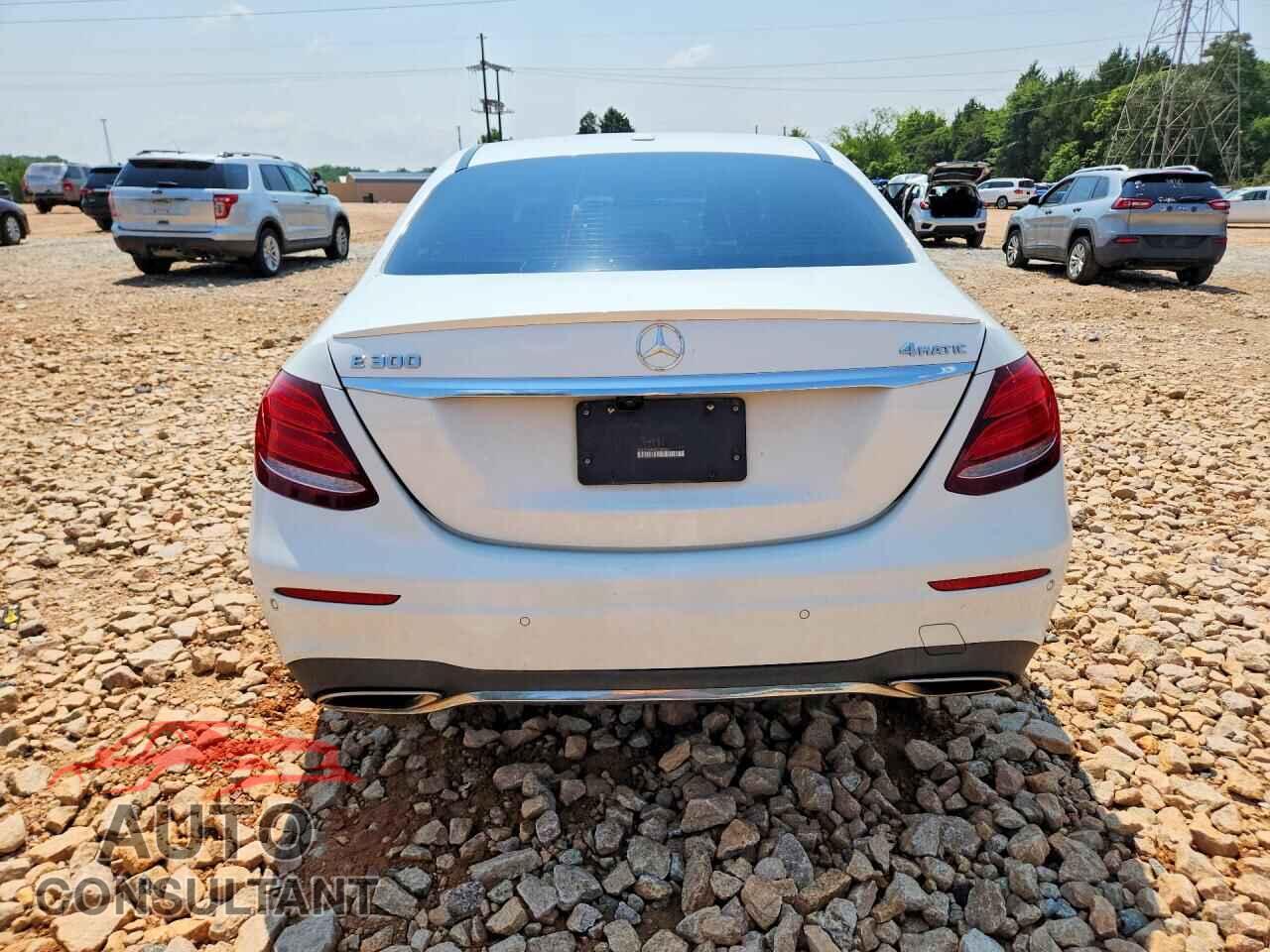 MERCEDES-BENZ E-CLASS 2017 - WDDZF4KB4HA065702