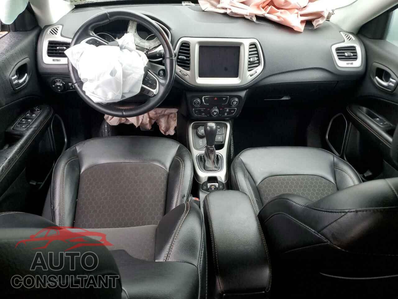 JEEP COMPASS 2019 - 3C4NJDBB3KT839834
