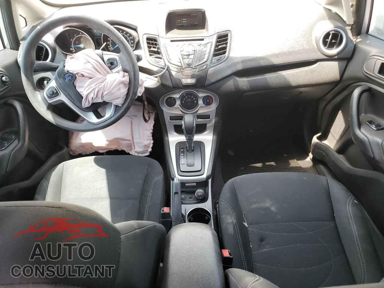 FORD FIESTA 2019 - 3FADP4EJ5KM156899