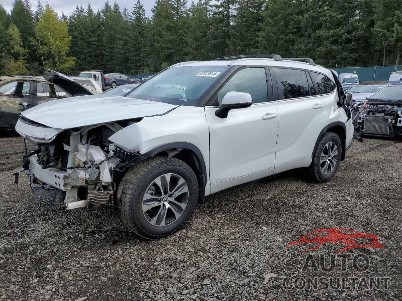 TOYOTA HIGHLANDER 2022 - 5TDHZRBH4NS239331