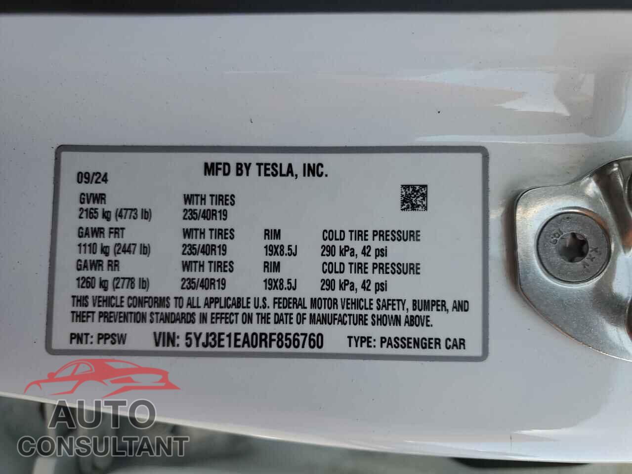TESLA MODEL 3 2024 - 5YJ3E1EA0RF856760