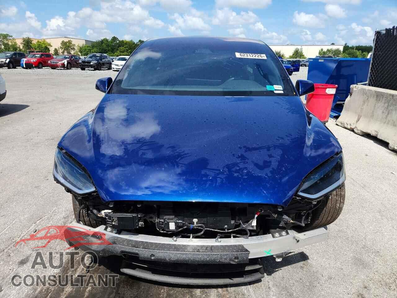 TESLA MODEL X 2024 - 7SAXCDE52RF446248