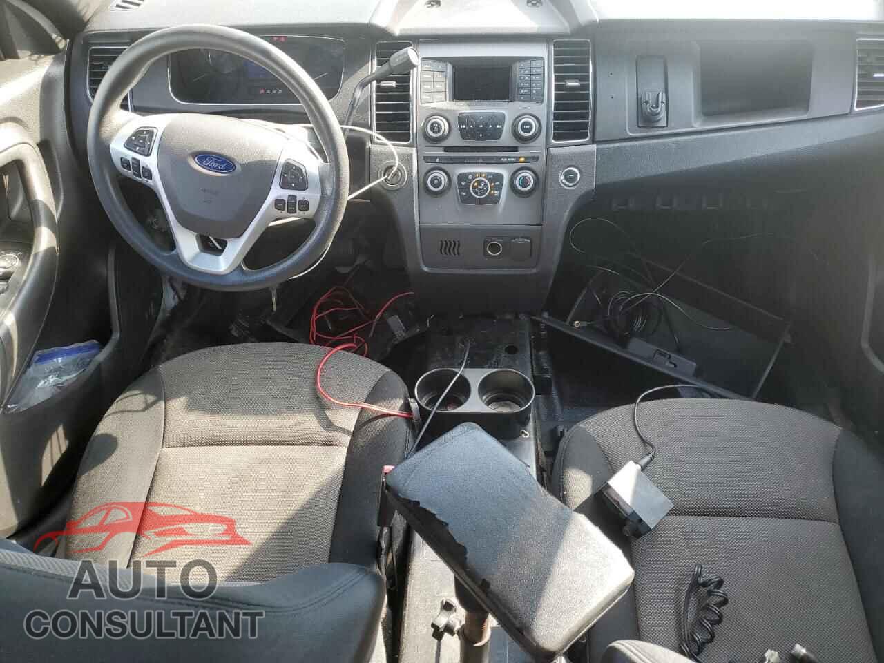 FORD TAURUS 2013 - 1FAHP2M81DG151006