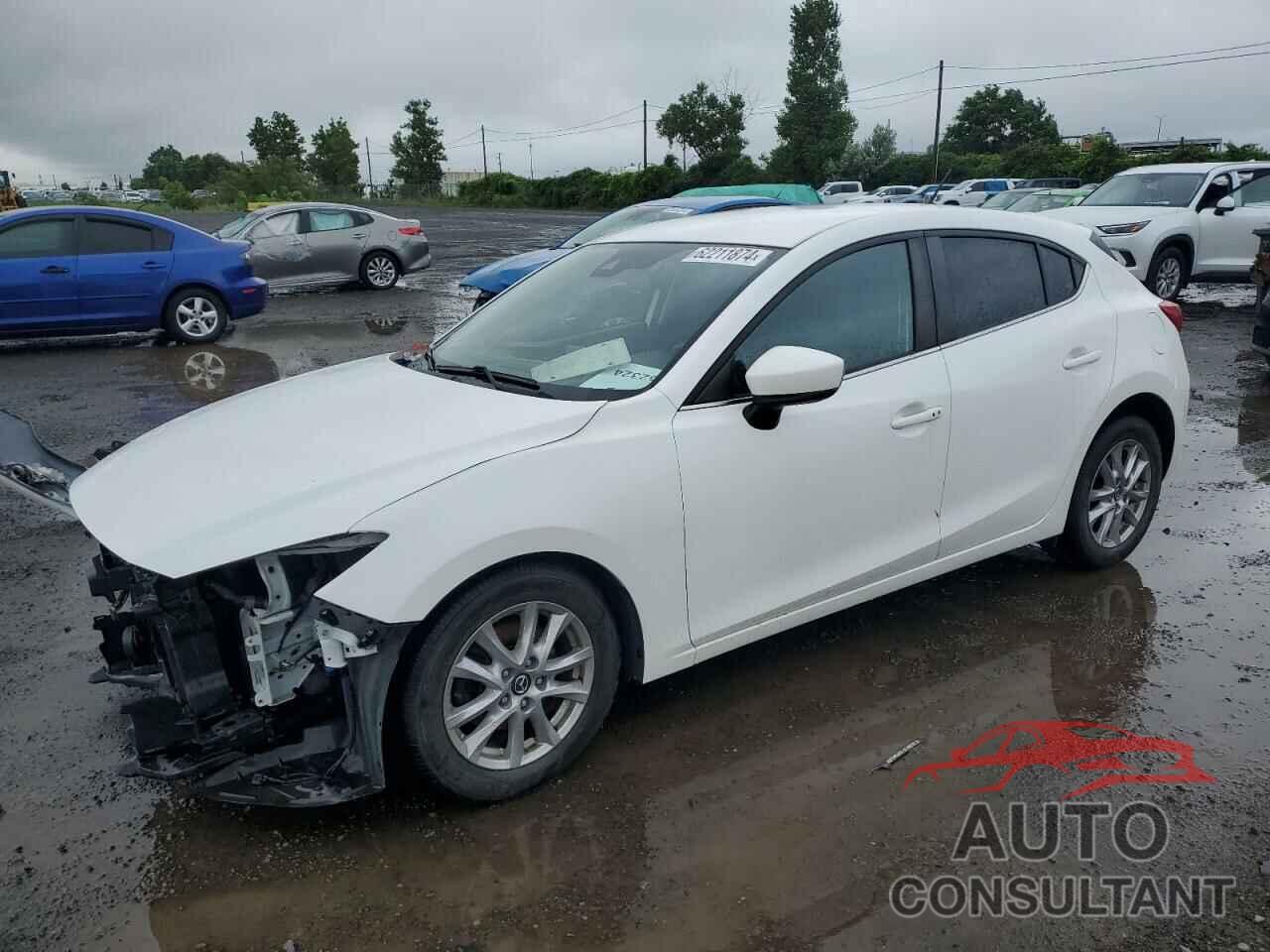 MAZDA 3 2018 - JM1BN1L70J1184022