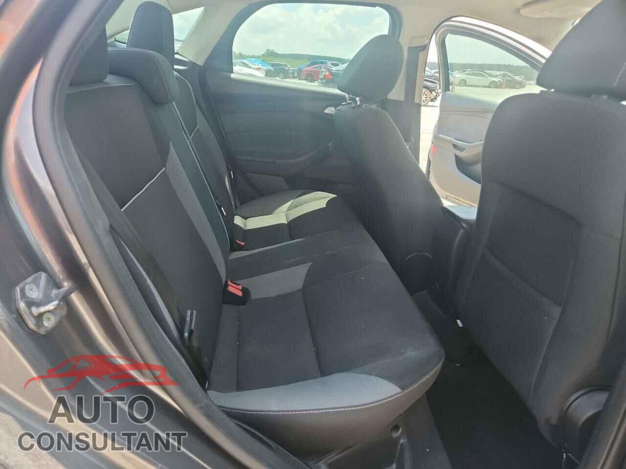 FORD FOCUS 2014 - 1FADP3F25EL274555