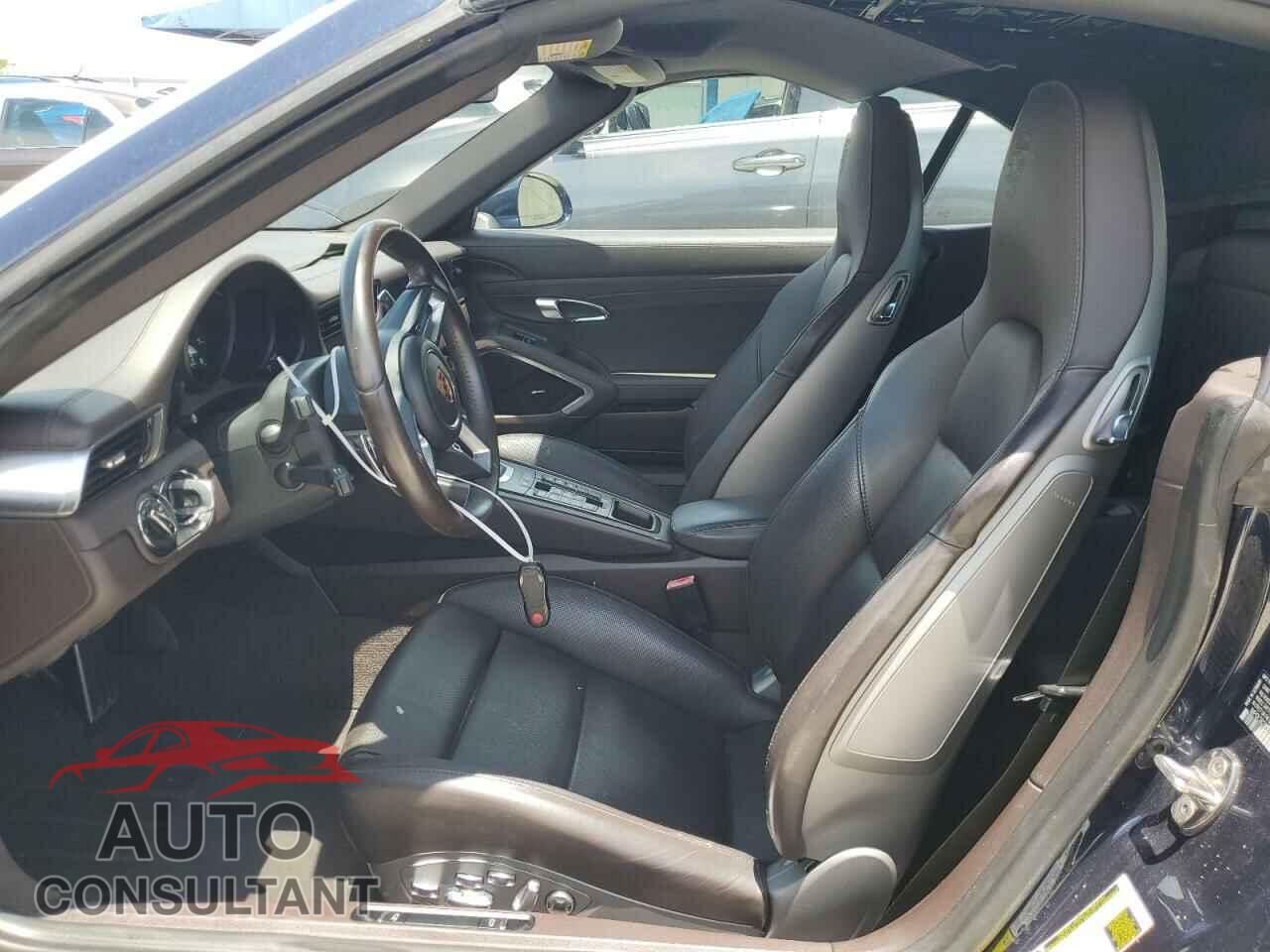 PORSCHE 911 2018 - WP0CB2A97JS147597