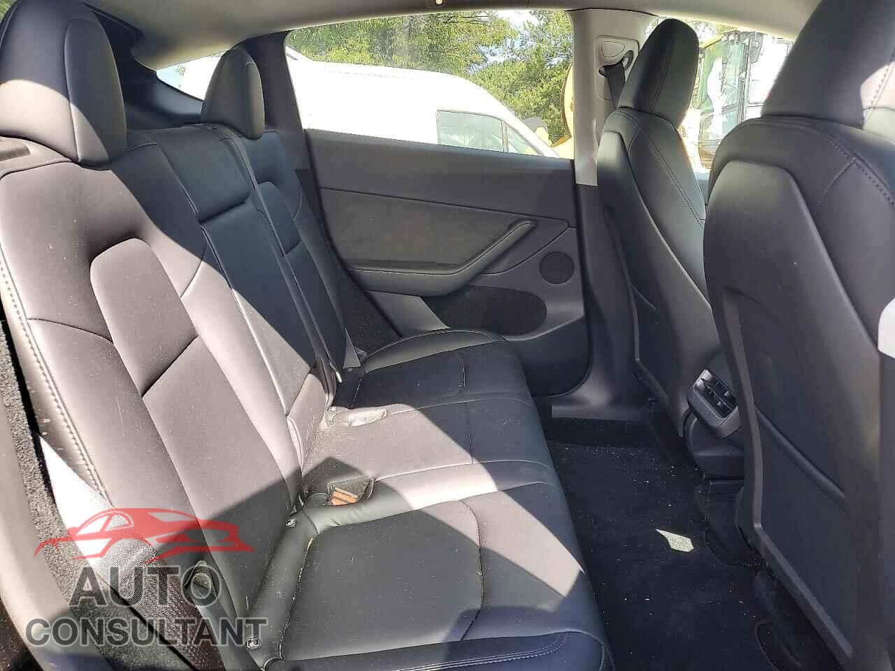 TESLA MODEL Y 2024 - 7SAYGDEE2RF201619