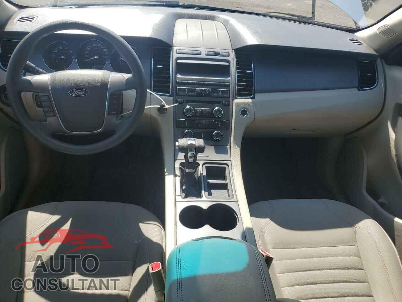 FORD TAURUS 2010 - 1FAHP2DW7AG158407