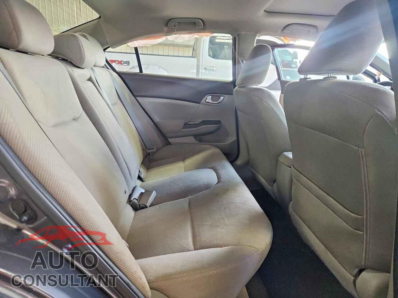 HONDA CIVIC 2012 - 19XFB2F88CE019890