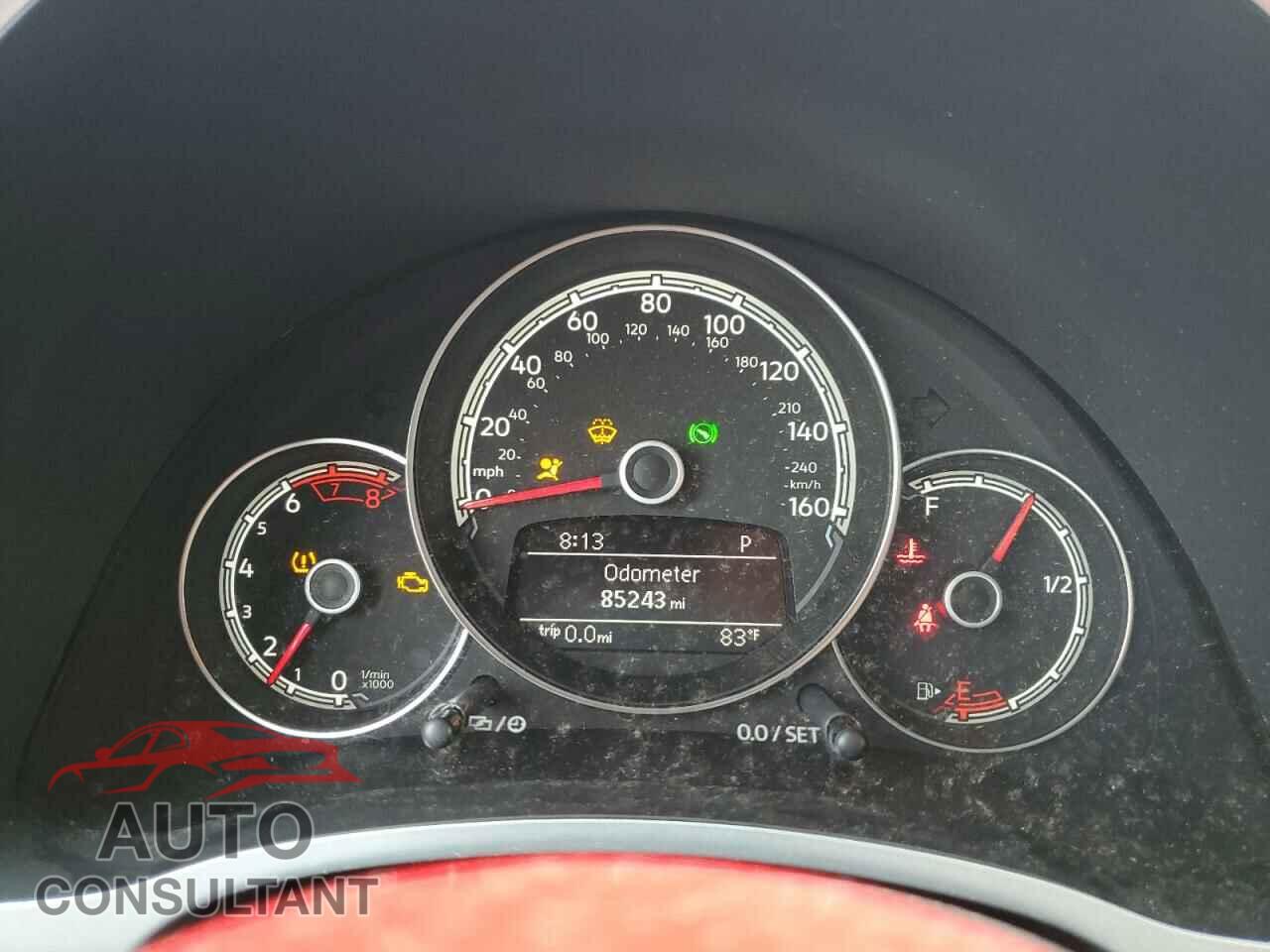 VOLKSWAGEN BEETLE 2017 - 3VW517AT5HM803316