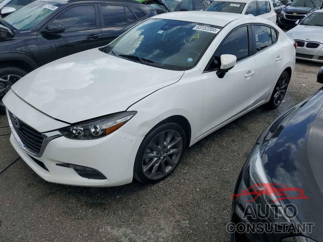 MAZDA 3 2018 - 3MZBN1V39JM176429