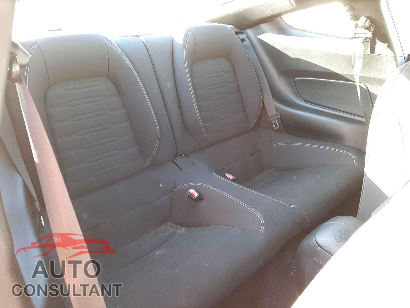 FORD MUSTANG 2017 - 1FA6P8TH5H5323793