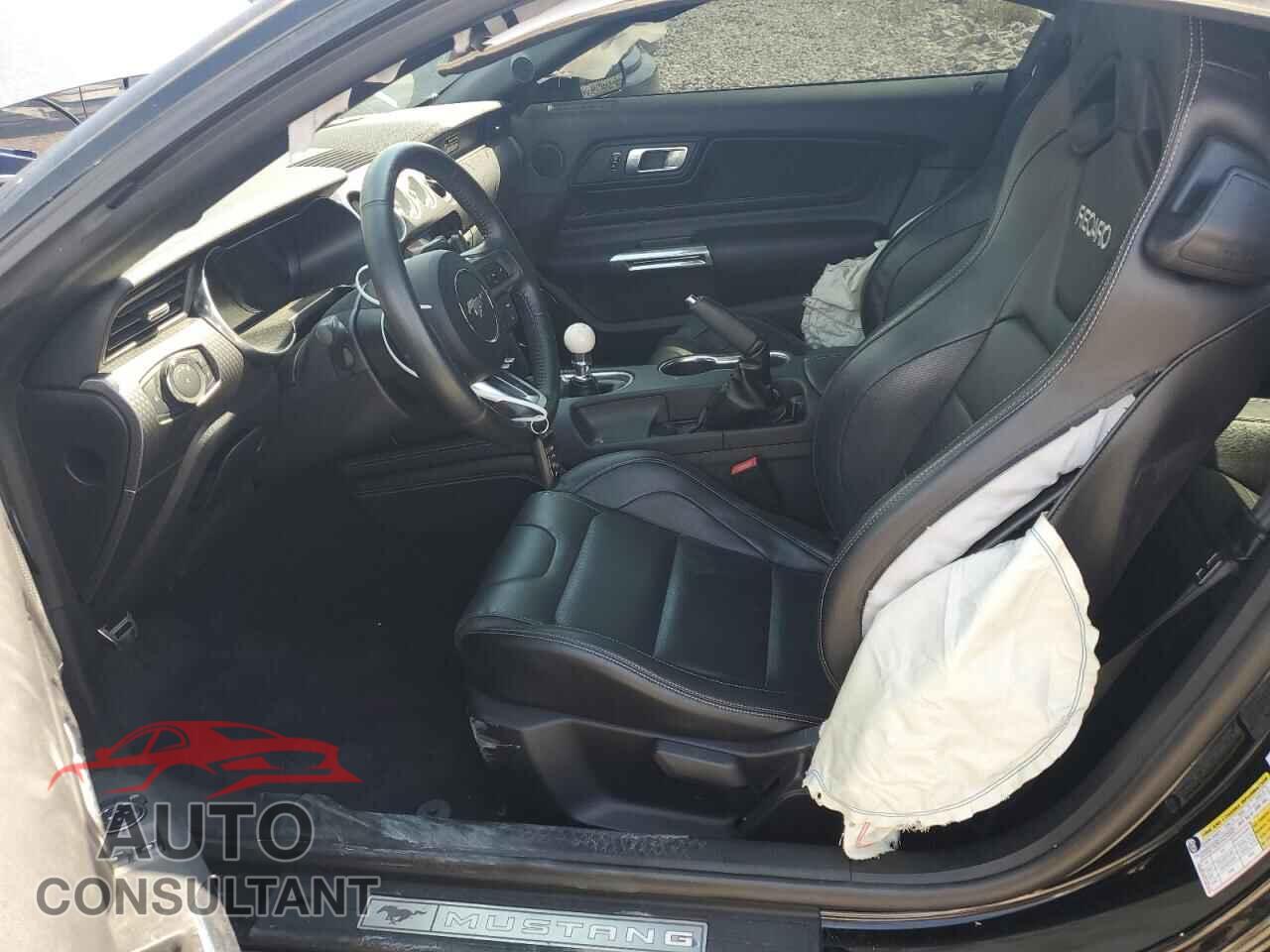 FORD MUSTANG 2020 - 1FA6P8CF7L5100632
