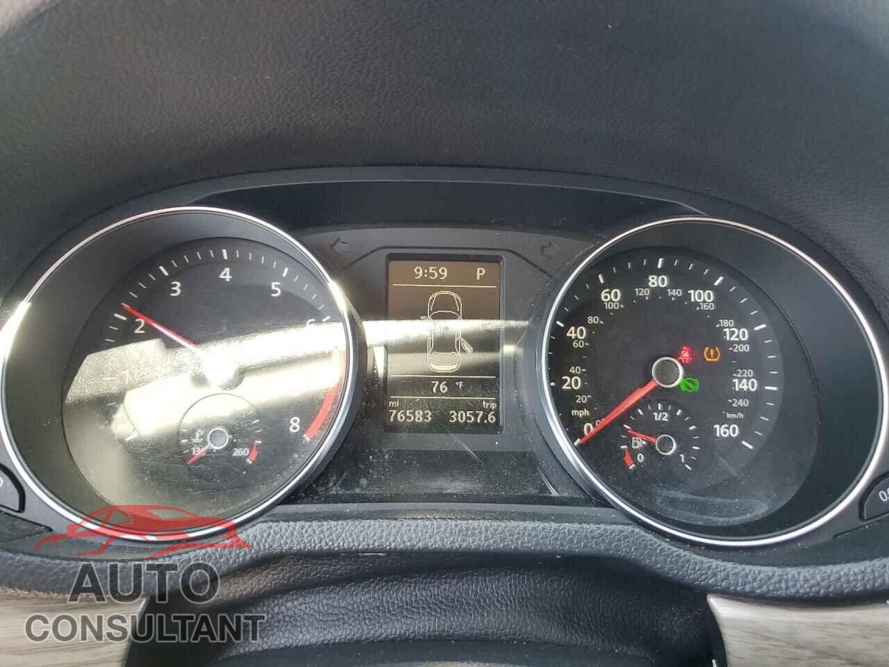 VOLKSWAGEN PASSAT 2017 - 1VWBT7A33HC013043