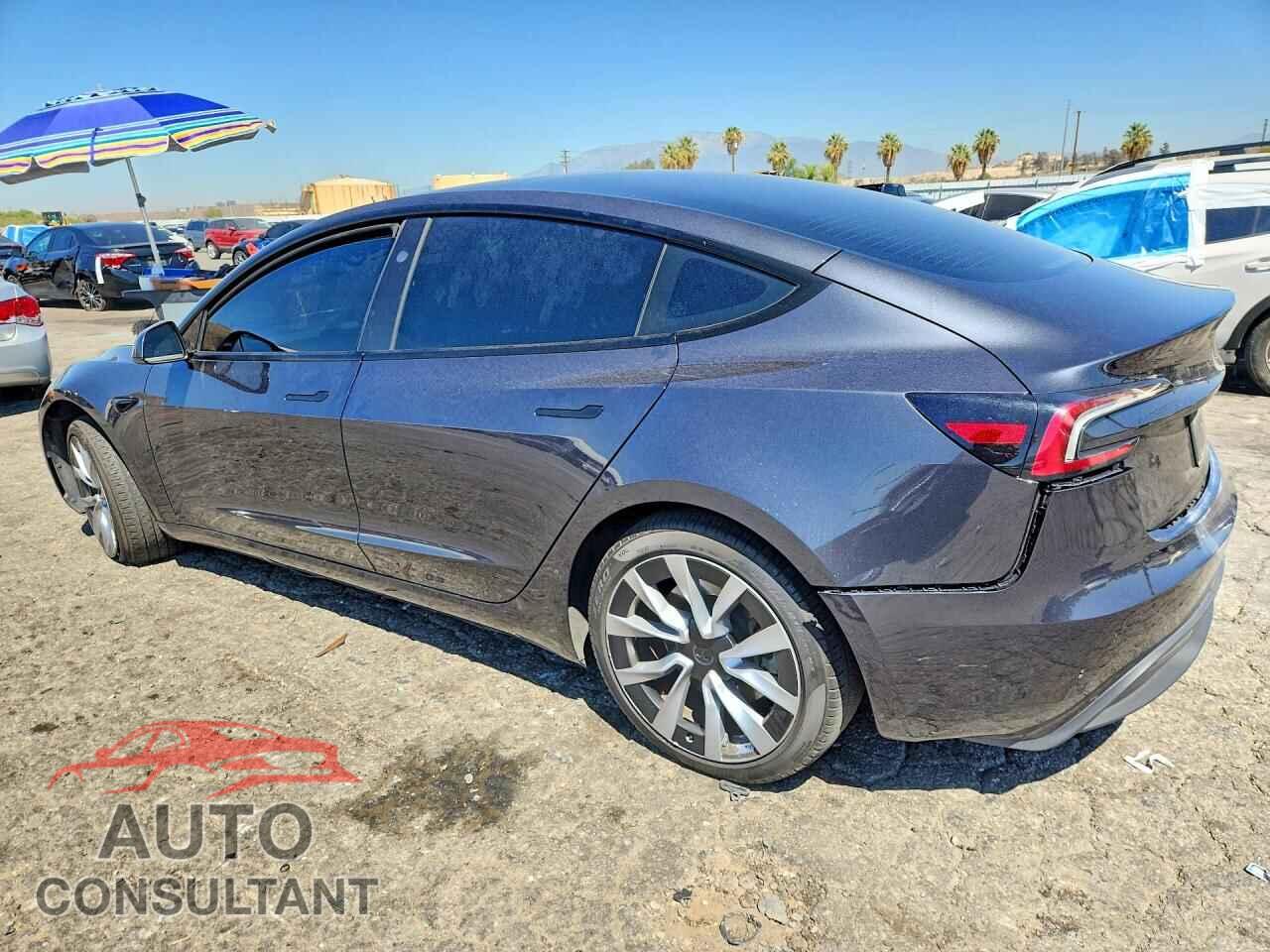 TESLA MODEL 3 2025 - 5YJ3E1EA8SF037906