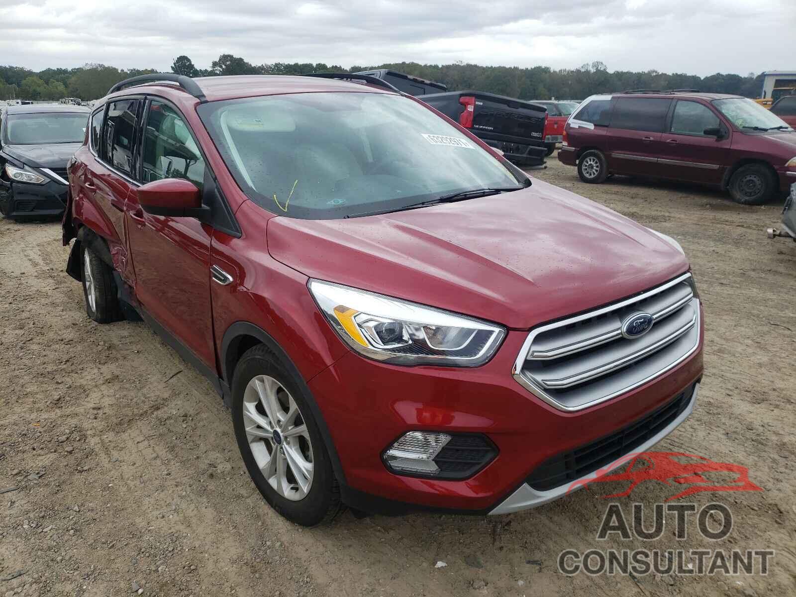 FORD ESCAPE 2017 - 1FMCU0GD4HUD15734