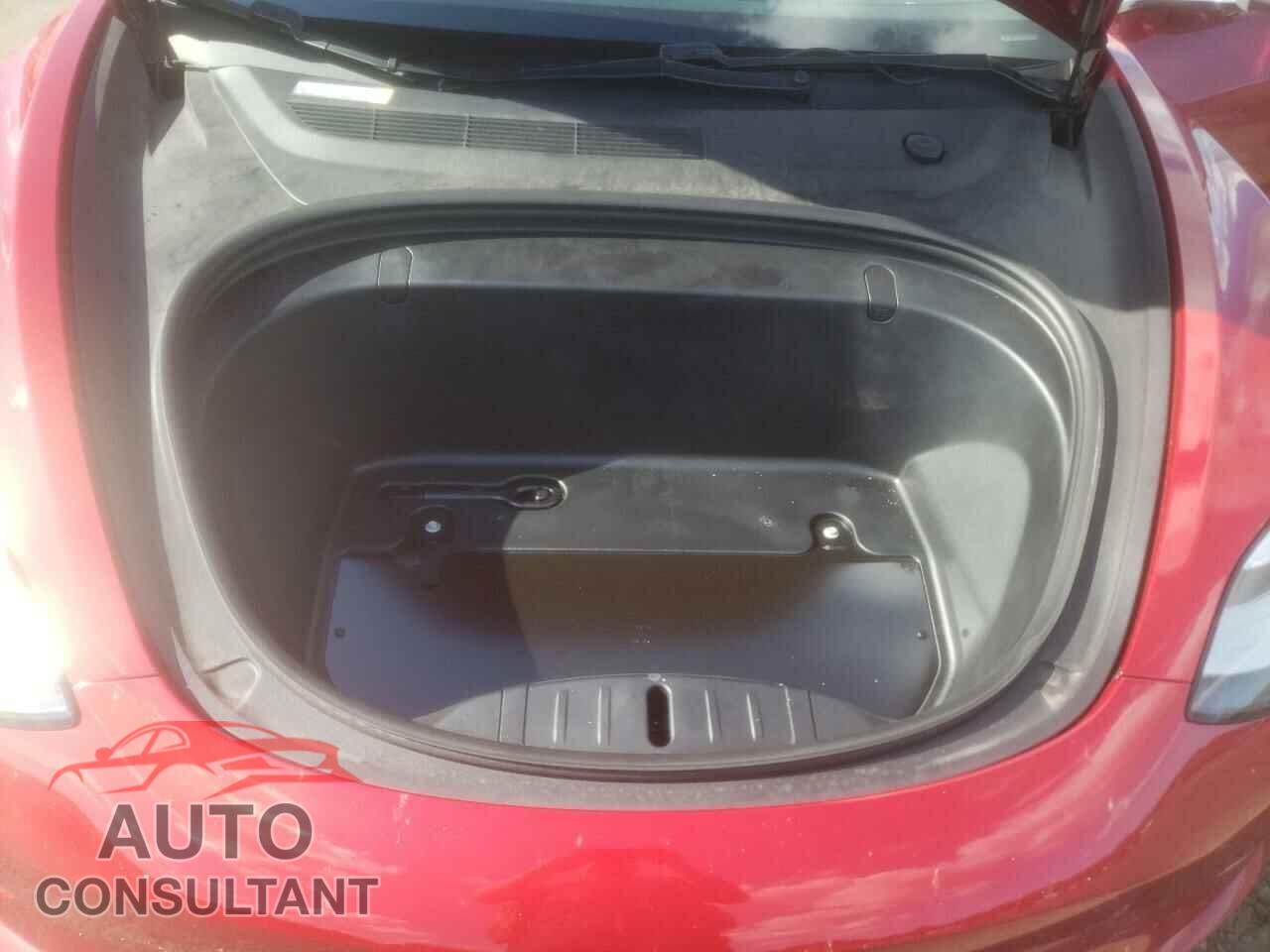 TESLA MODEL 3 2018 - 5YJ3E1EB0JF064296