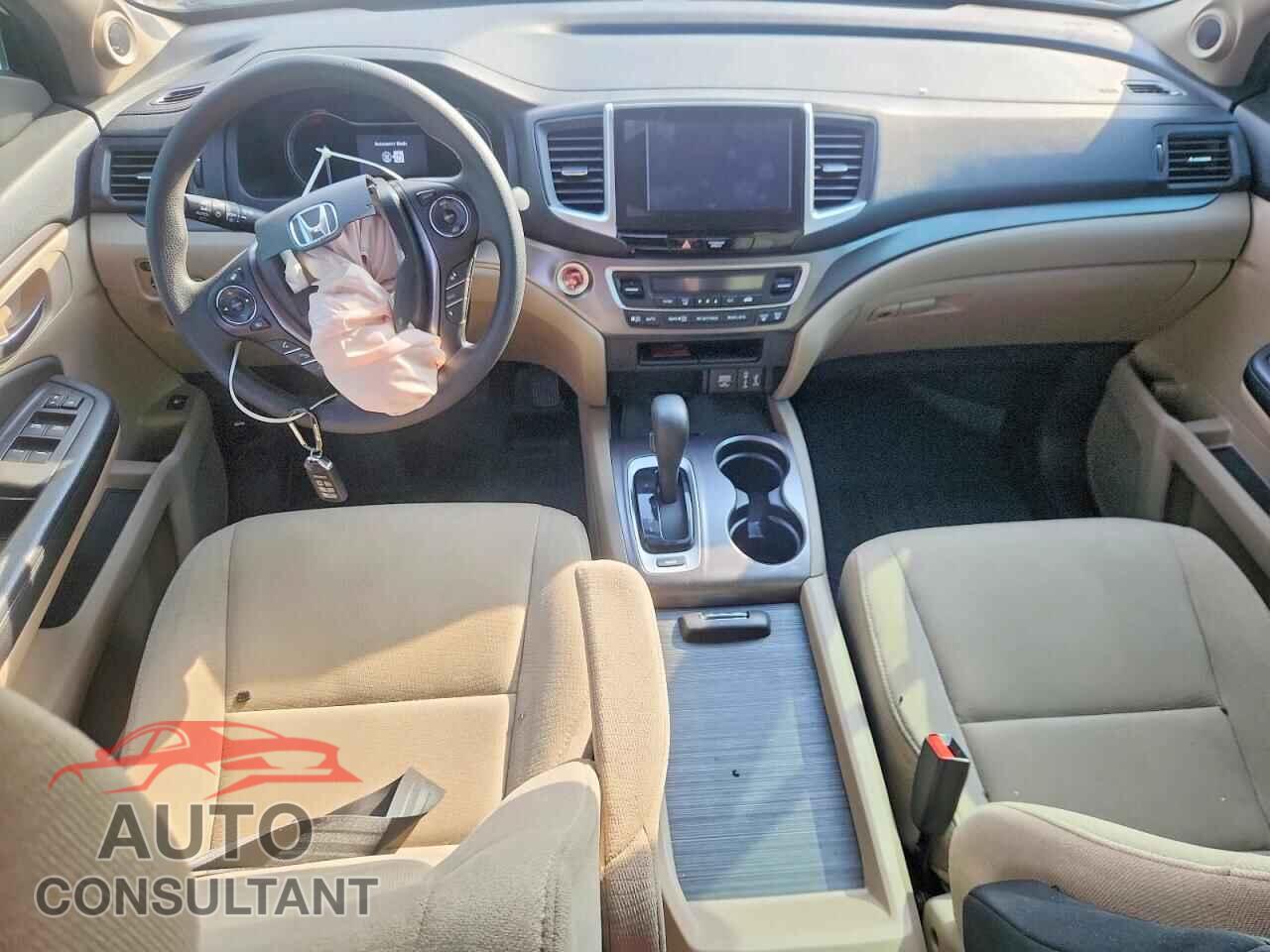 HONDA PILOT 2018 - 5FNYF5H33JB032781