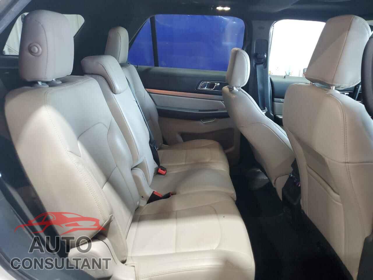 FORD EXPLORER 2018 - 1FM5K8D81JGB70144