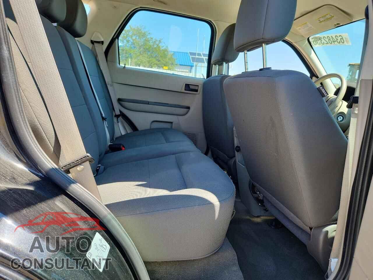 FORD ESCAPE 2011 - 1FMCU0C76BKB33374
