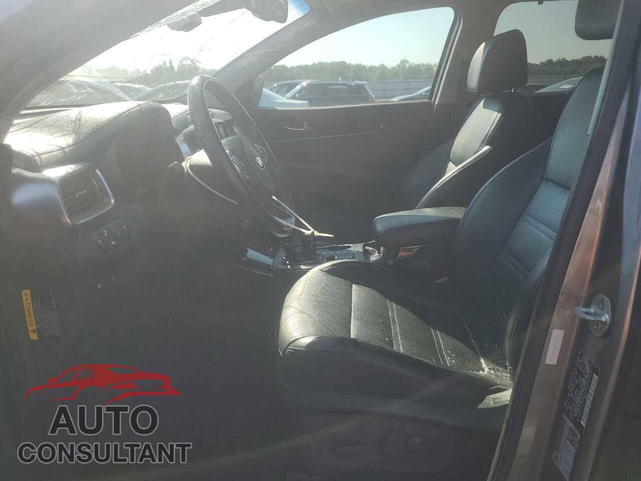 KIA SORENTO 2017 - 5XYPH4A5XHG305052