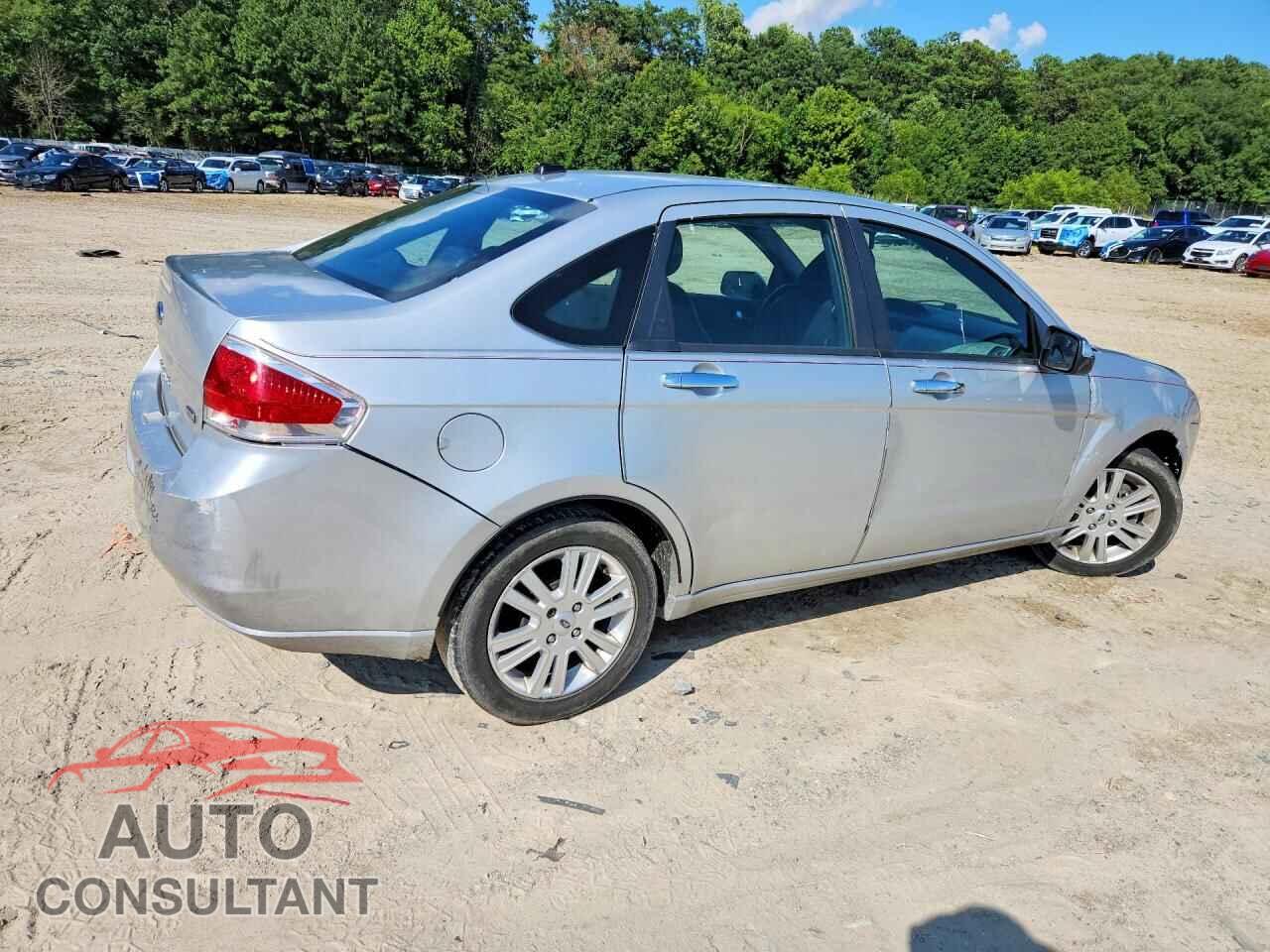 FORD FOCUS 2011 - 1FAHP3HN0BW135324