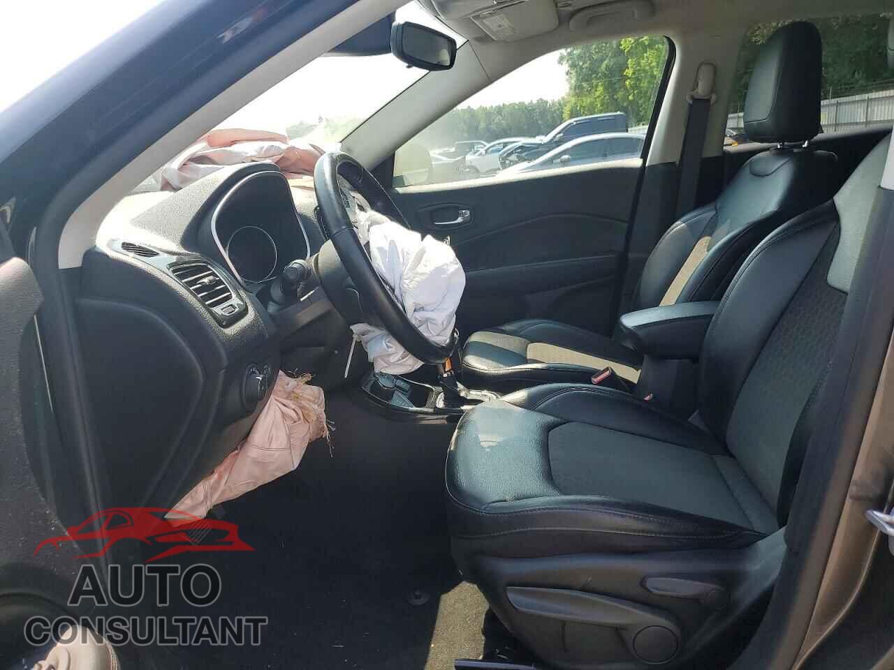 JEEP COMPASS 2019 - 3C4NJDBB2KT843373