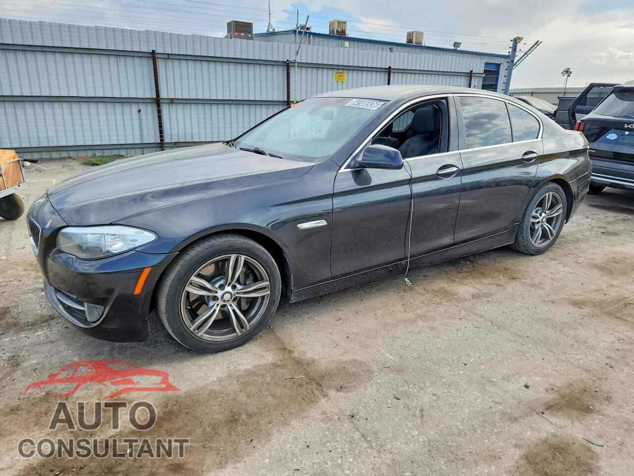 BMW 5 SERIES 2012 - WBAFR7C56CC815710